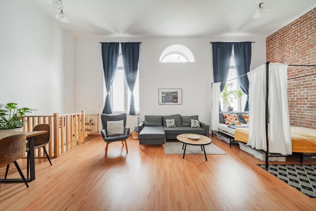 117 M² Near Nussdorferstrasse Apartment เวียนนา ภายนอก รูปภาพ